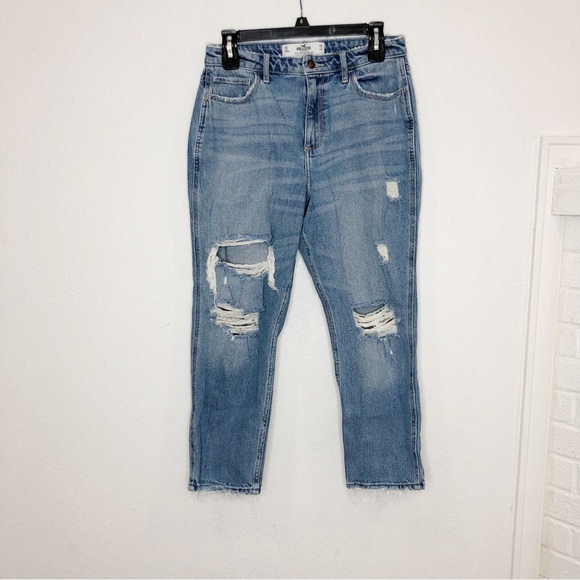 Hollister Curvy High Rise Ripped Mom Jeans Blue Denim Size 28 Short - Picture 4 of 16